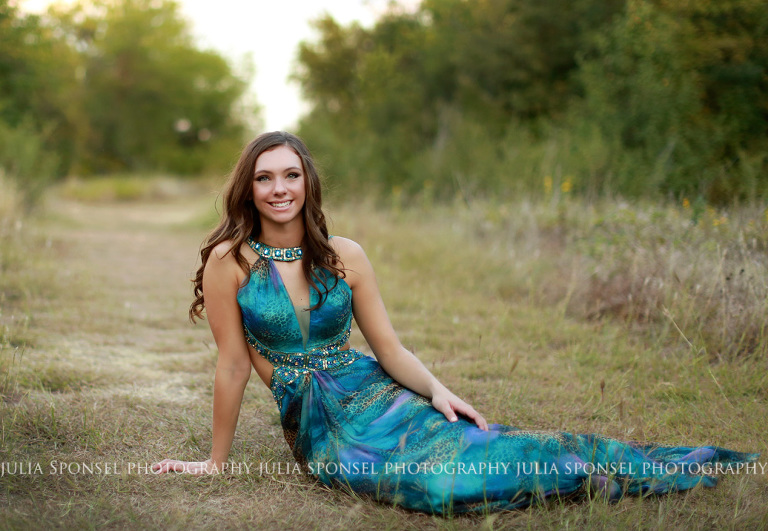 Senior Reagan Frisco senior photographer