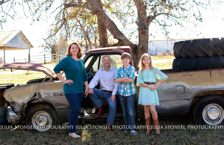 stable-at-lavon-farms-plano-family-photographer