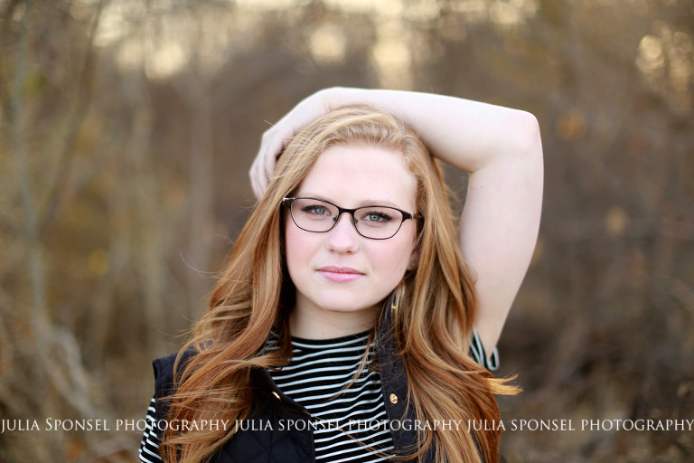 senior photos with glasses