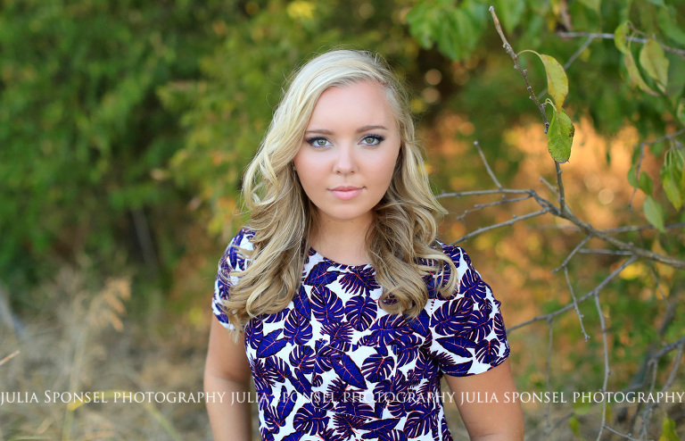 outdoor-prosper-senior-photographer