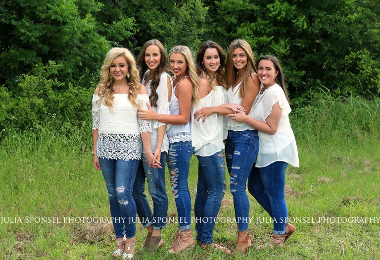 best friends senior shoot frisco photographer