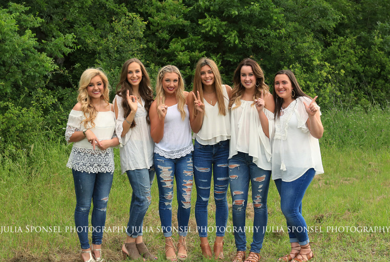 best friends senior shoot frisco photographer